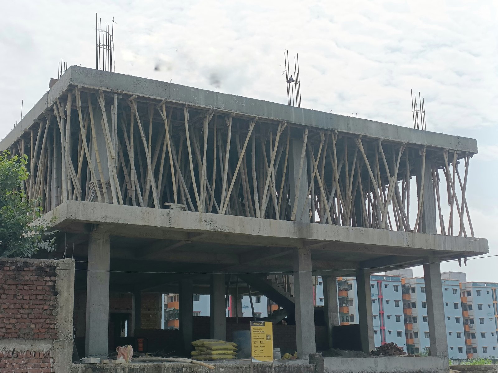 thikedaar build home in bihar with 3 floor