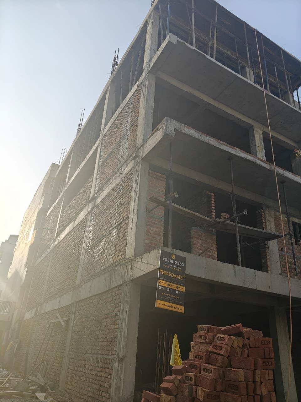 thikedaar build home in bihar with 3 floor