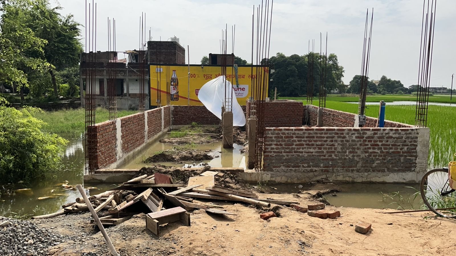 thikedaar build home in bihar with 3 floor