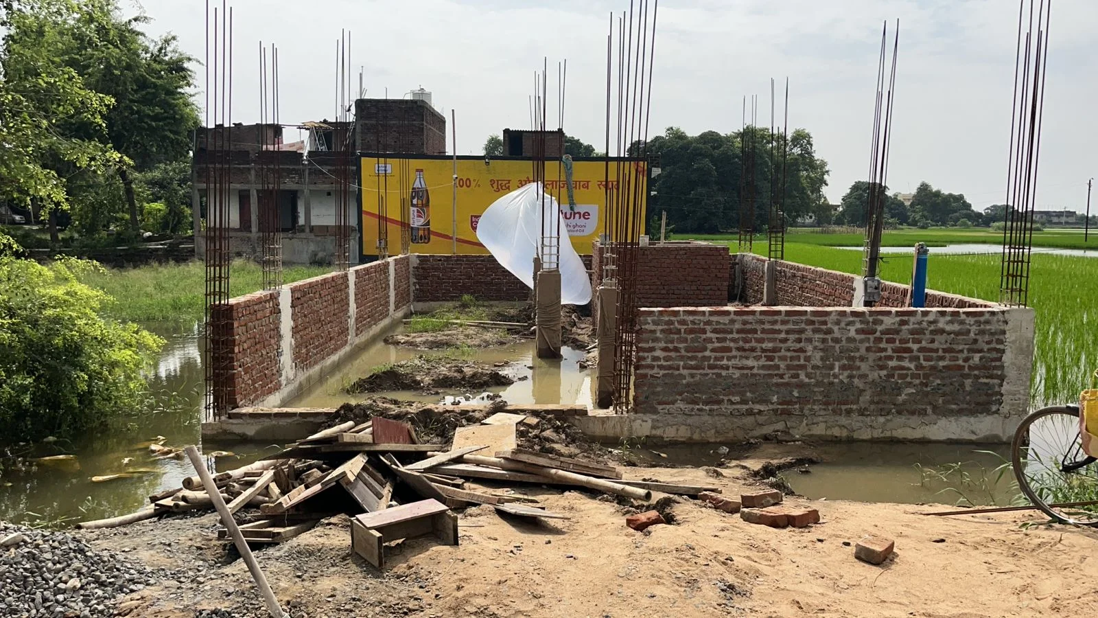 thikedaar dot com  real state and home construction in gurgaon haryana