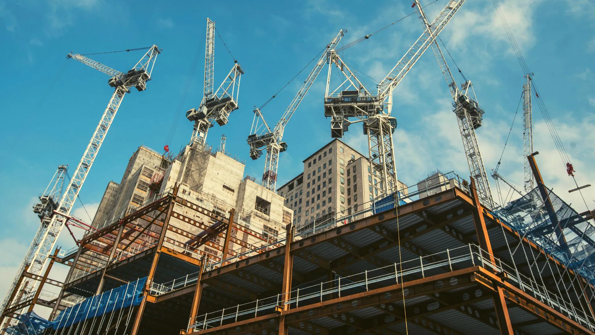 TOP 10 RESIDENTIAL CONTRACTORS IN GURGAON 