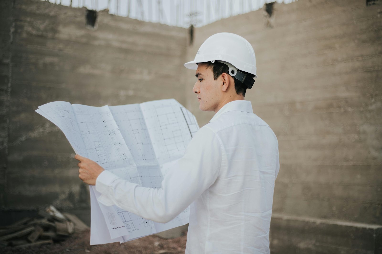 CHECKLIST FOR HIRING A RELIABLE BUILDING CONTRACTOR IN DELHI/NCR